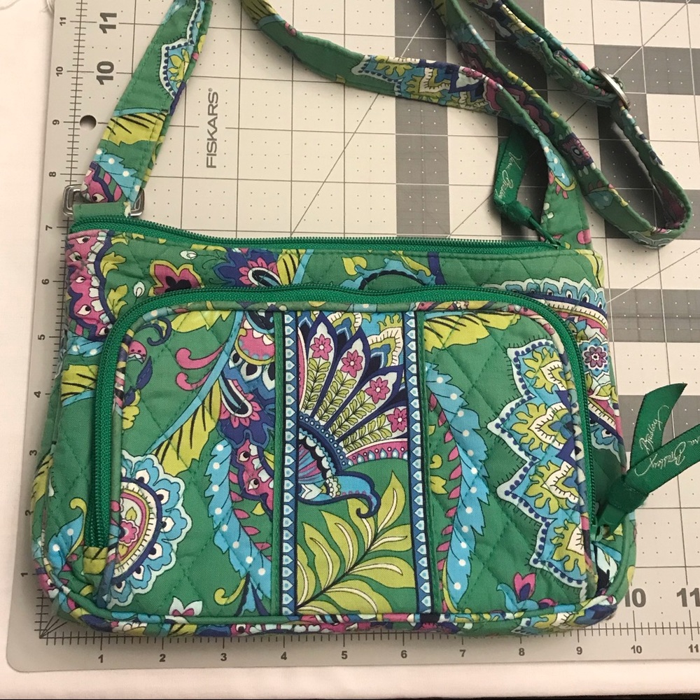 Vera Bradley Little Hipster - Emerald Paisley